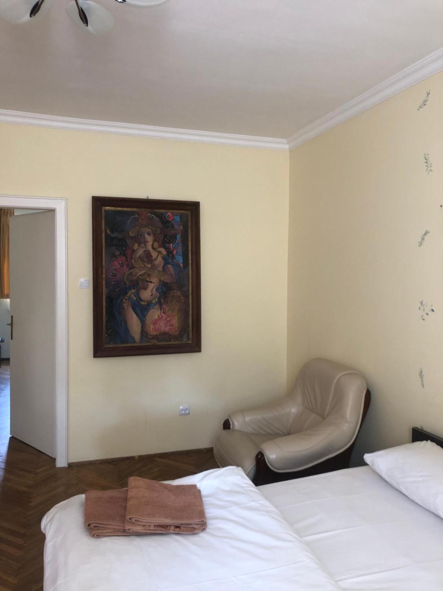 Galllery Lviv Exterior foto